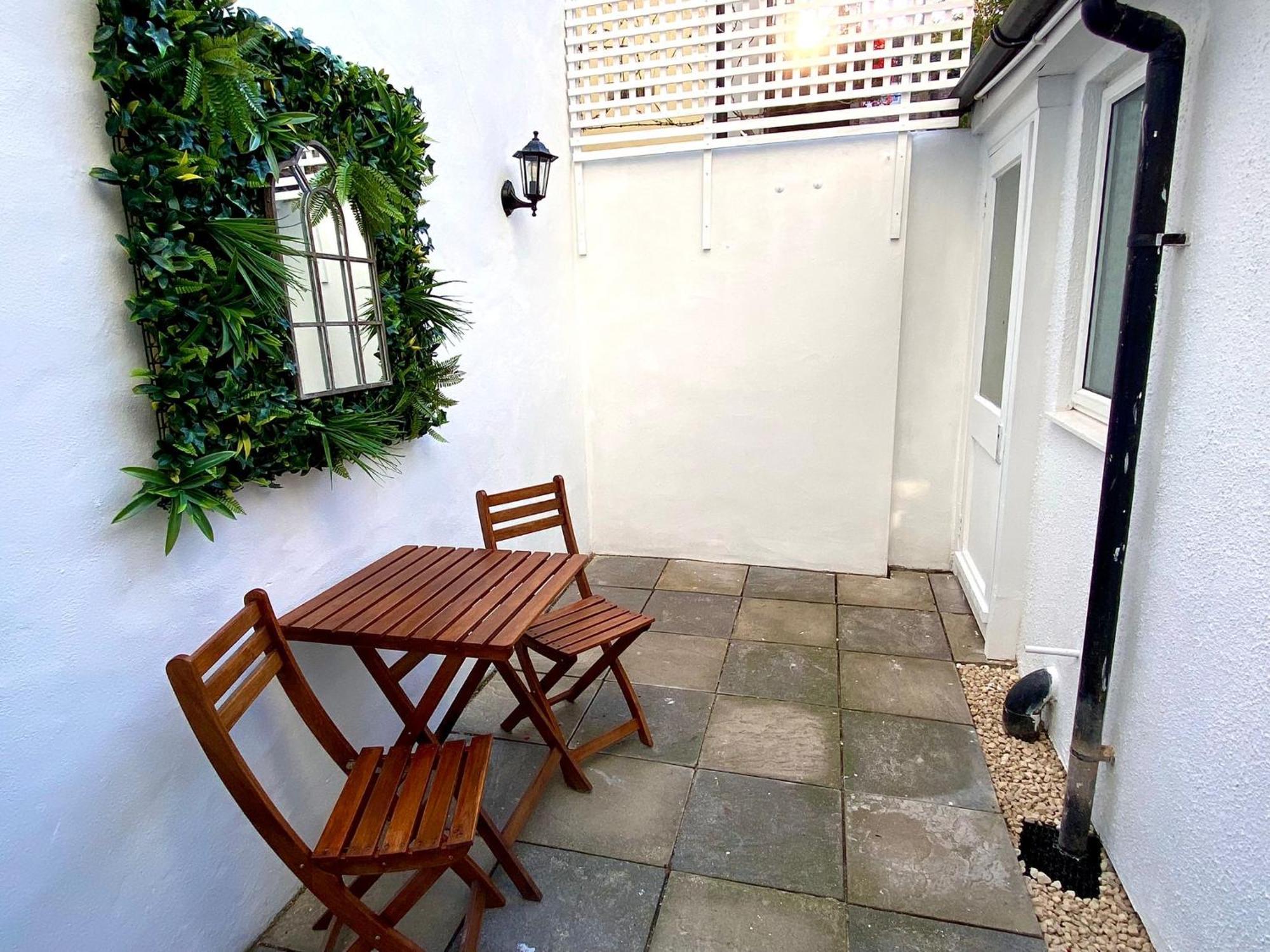 Kemptown Courtyard Apartment Brighton Dış mekan fotoğraf